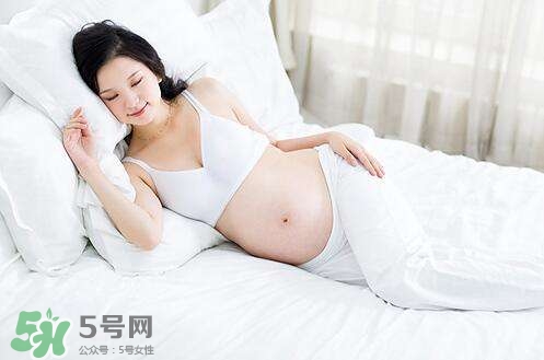 孕婦摸肚子會繞頸嗎？孕婦摸肚子胎兒能感受到嗎？