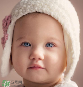 寶寶濕疹可以涂郁美凈嗎？ 寶寶濕疹涂什么管用？