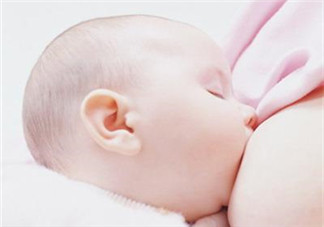 我的奶水發(fā)黃是怎么回事？ 哺乳期奶水發(fā)黃還可以喂奶嗎？