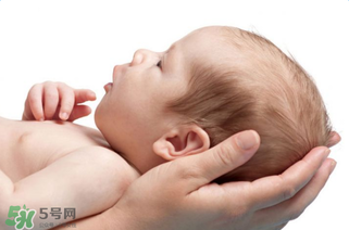 孩子發(fā)燒到39度該怎么辦？ 孩子39度能用物理降溫嗎？