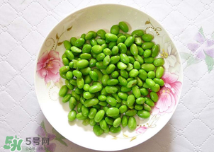 青豆不能和什么一起吃？青豆和什么相克？