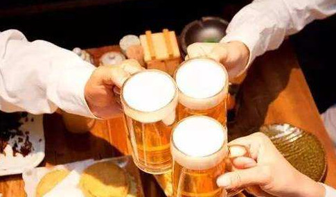 蟶子能和啤酒一起吃嗎？喝啤酒能吃蟶子嗎