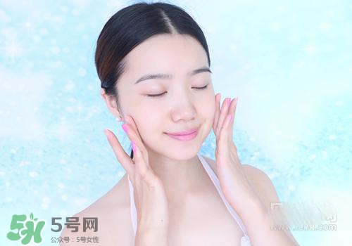 眼霜和精華哪個先用？眼霜和精華使用順序