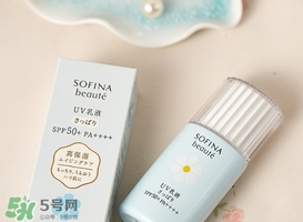 蘇菲娜藍(lán)小花和白小花哪個好？sofina蘇菲娜藍(lán)小花和白小花對比