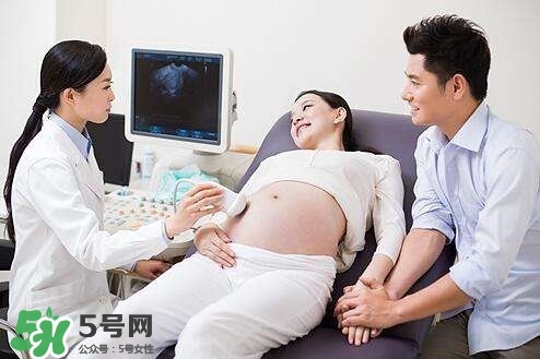 四維彩超能看出男女嗎？四維彩超能看清手指嗎？