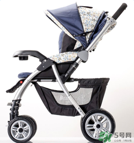 嬰兒車三輪好還是四輪好？嬰兒車三輪和四輪的區(qū)別