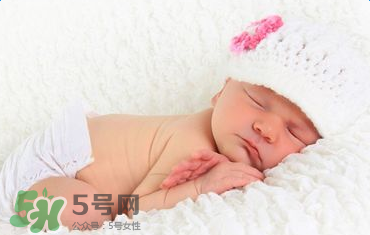 寶寶護(hù)臀膏用到多大？寶寶護(hù)臀膏多大開始用？