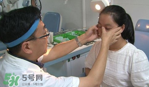 鹽水洗鼻能治好鼻炎嗎？鹽水洗鼻的正確方法