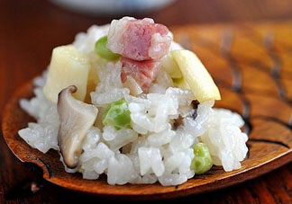 立夏飯?jiān)趺醋?？立夏飯的益?>
<p class=