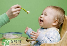 寶寶吃米粉會上火嗎？寶寶吃米粉會出現(xiàn)上火嗎？