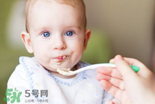 寶寶吃米粉會便秘嗎？寶寶吃米粉會導(dǎo)致便秘嗎？