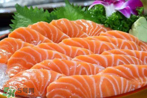 三文魚放冷藏還是冷凍？三文魚冷藏好還是冷凍好？