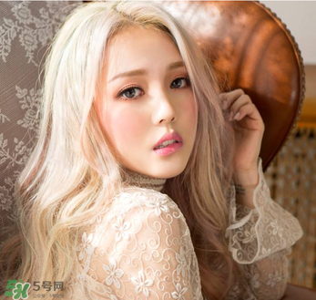 美妝博主pony結婚了嗎？ pony老公是誰？
