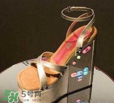 貞操褲怎么上廁所？貞操褲圖片