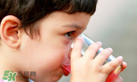 寶寶能喝碳酸飲料嗎？寶寶喝碳酸飲料有什么危害？