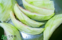 西瓜皮敷臉有什么作用？西瓜皮敷臉有什么好處
