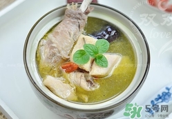 榴蓮殼煲雞湯孕婦能喝嗎？孕婦可以喝榴蓮殼煲雞湯