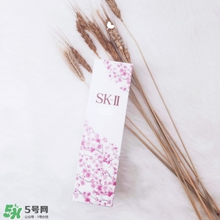 sk2櫻花版和普通版的區(qū)別 skii櫻花神仙水和普通版哪個(gè)貴？