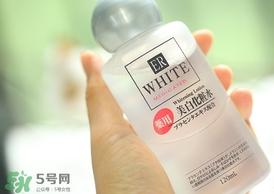 大創(chuàng)美白化妝水怎么用？大創(chuàng)美白化妝水使用方法