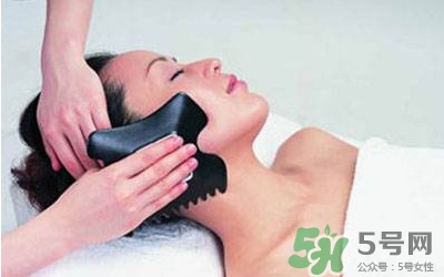 女人刮痧好還是拔罐好？刮痧和拔罐的區(qū)別