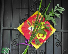 艾草掛門(mén)上是什么意思？艾草放門(mén)口什么作用？