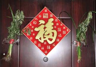 艾草掛門上是什么意思？艾草放門口什么作用？