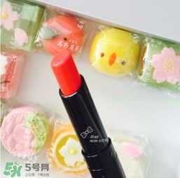 嬌蘭小黑裙003多少錢？嬌蘭小黑裙唇膏003專柜價(jià)格