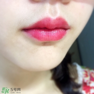 嬌蘭小黑裙022多少錢？嬌蘭小黑裙022專柜價格