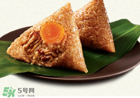 蛋黃肉粽怎么做好吃？蛋黃肉粽的家常做法