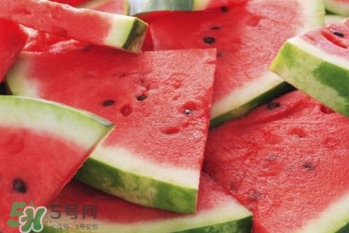 桃子和西瓜一起吃會中毒嗎？桃子和西瓜能一起吃嗎？