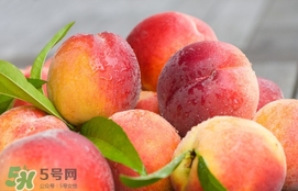 吃桃子要不要削皮？吃桃子的去皮方法