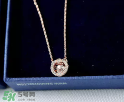 施華洛世奇跳動的心是什么材質？跳動的心項鏈是銀的嗎？
