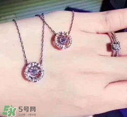 施華洛世奇跳動(dòng)的心為什么會(huì)跳？施華洛世奇跳動(dòng)的心原理