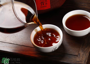 普洱茶發(fā)霉了怎么處理？普洱茶發(fā)霉了還能喝嗎？