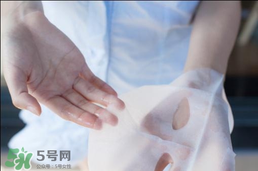 百雀羚三生花面膜怎么用？百雀羚三生花面膜用完要洗嗎？