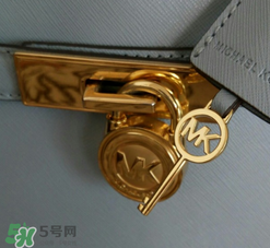 michael kors鎖頭包怎么分辨真假？mk鎖頭包真假辨別