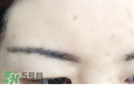 眉膠和眉粉哪個(gè)好用？眉膠和沒(méi)分的區(qū)別
