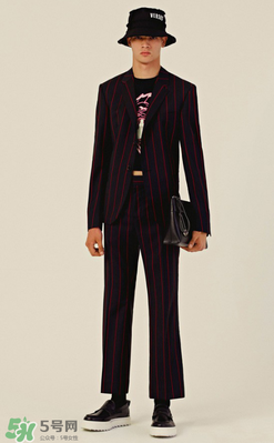 versus versace2018早春度假系列衣服款式有哪些_好看嗎？
