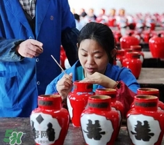 花雕酒是什么做的？花雕酒用什么做的