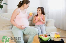 孕婦吃涼的對(duì)胎兒有什么影響？孕婦吃涼性的東西會(huì)怎么樣？