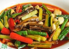 黃鱔可以和黃瓜一起吃嗎？黃瓜和黃鱔能同食嗎？