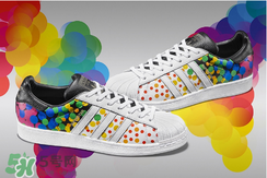 2017adidas pride系列有哪幾款？阿迪達斯彩虹配色運動鞋好看嗎？