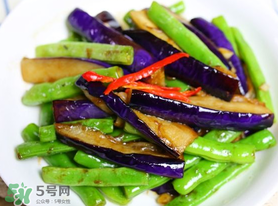四季豆可以和茄子一起炒嗎？四季豆和茄子能一起煮嗎？