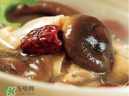 鴨肉能和香菇一起燉嗎？香菇燉鴨肉有毒嗎？