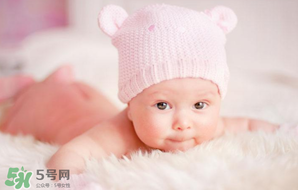嬰兒吃藥可以混在奶粉里面吃嗎？嬰兒吃藥怎么吃？