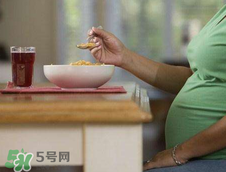 綠豆湯孕婦可以喝嗎？孕婦可以吃冰綠豆湯嗎？