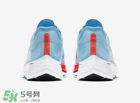 nike zoom vaporfly 4%多少錢？耐克競速跑鞋專柜價格