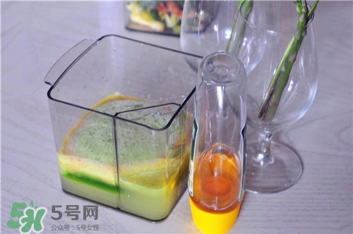 蘆筍可以榨汁嗎？蘆筍可以和什么一起榨汁