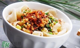 油潑面都放什么調料比較香？油潑面正宗的配料有哪些