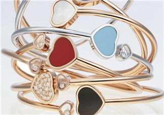 chopard手鐲是什么材質(zhì)？蕭邦手鐲是鍍金的嗎？